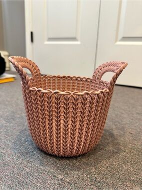 Curvers 3.0 Qt. Knit Round X-Small Storage Basket Set in Mauve Pink